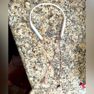Urbanista Rome Wireless Bluetooth Neckband Earbuds
